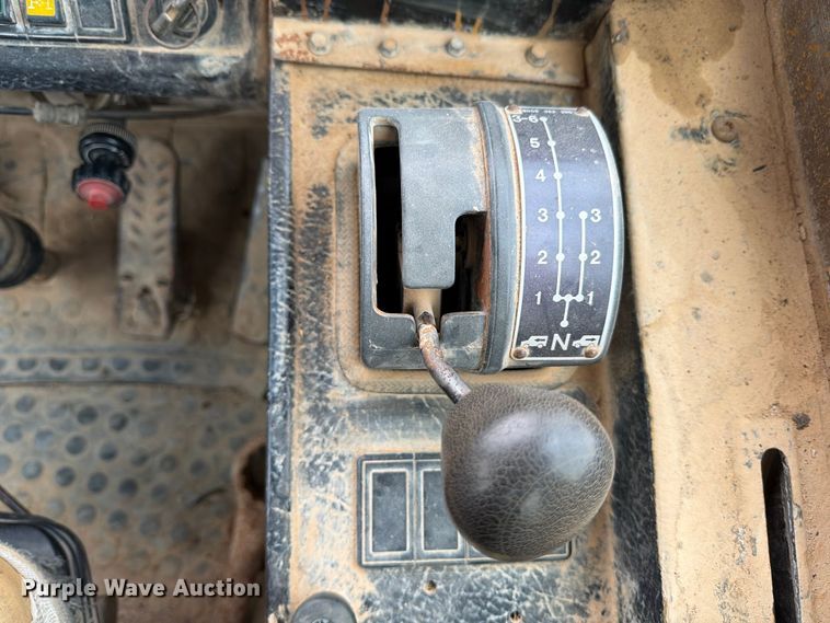 image for item ED5214 1996 Terex 2766C water wagon