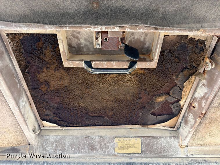 image for item ED5214 1996 Terex 2766C water wagon