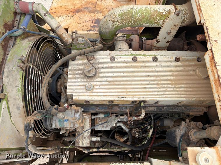 image for item ED5214 1996 Terex 2766C water wagon