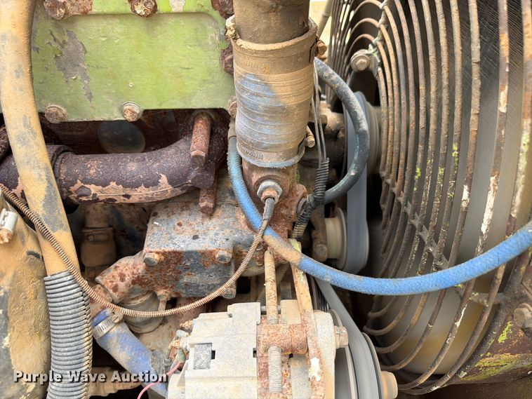 image for item ED5214 1996 Terex 2766C water wagon