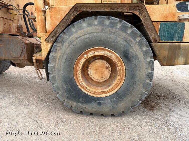 image for item ED5214 1996 Terex 2766C water wagon