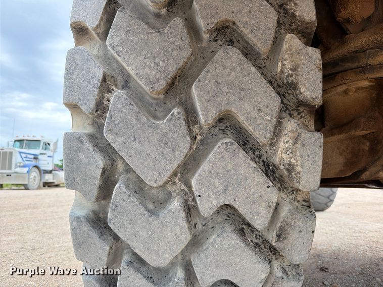 image for item ED5214 1996 Terex 2766C water wagon