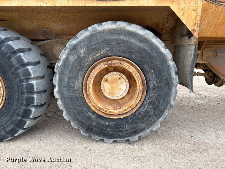 image for item ED5214 1996 Terex 2766C water wagon