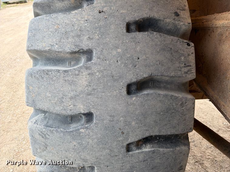 image for item ED5214 1996 Terex 2766C water wagon