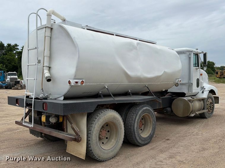 image for item ED5215 1993 International 9200 water truck