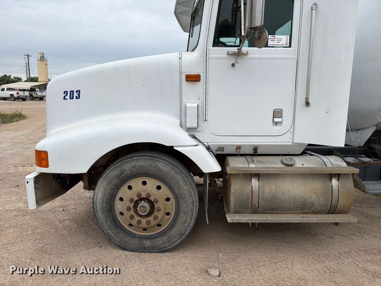 image for item ED5215 1993 International 9200 water truck