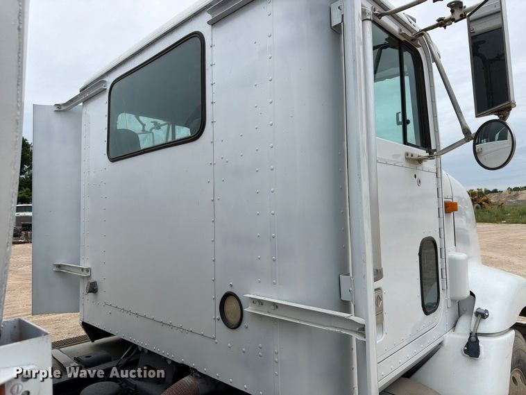 image for item ED5215 1993 International 9200 water truck