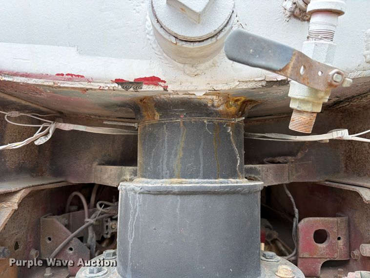 image for item ED5215 1993 International 9200 water truck