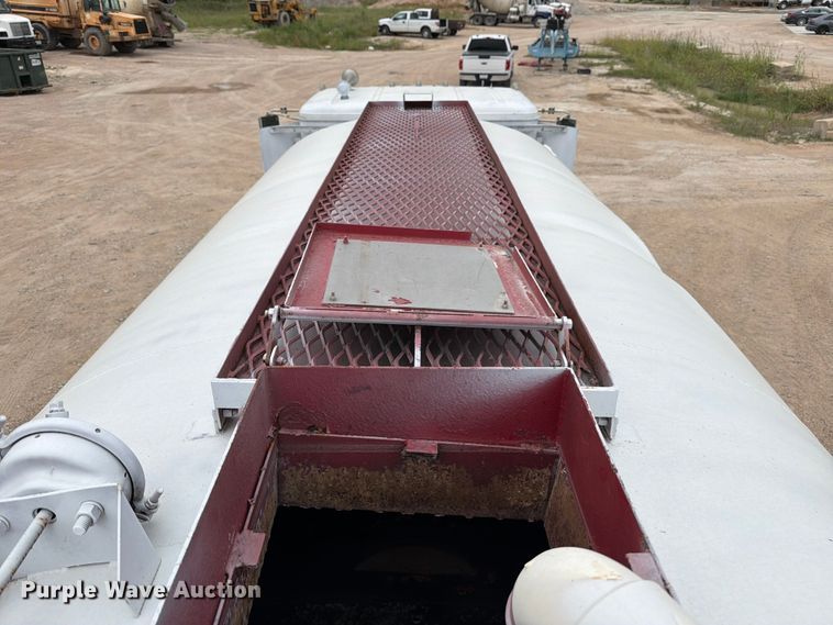 image for item ED5215 1993 International 9200 water truck