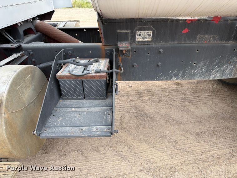 image for item ED5215 1993 International 9200 water truck