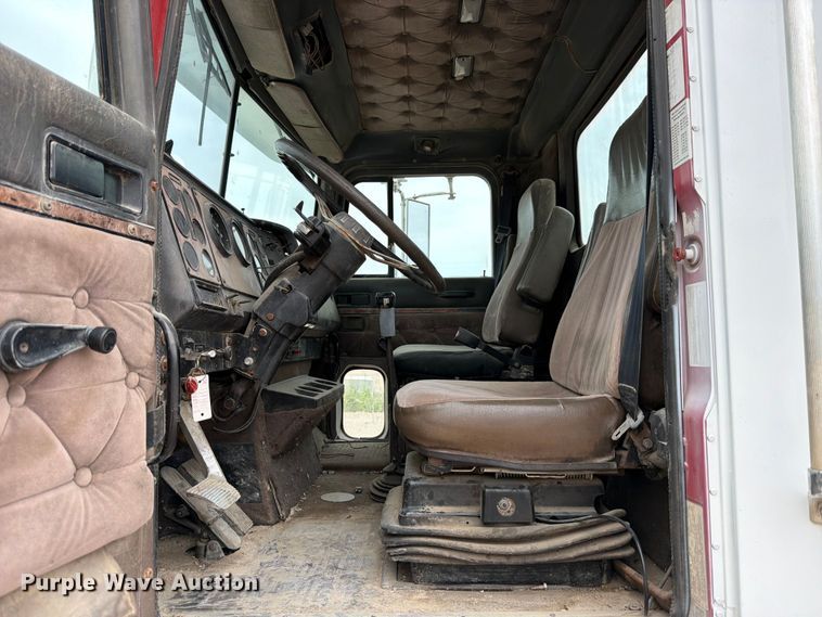 image for item ED5215 1993 International 9200 water truck