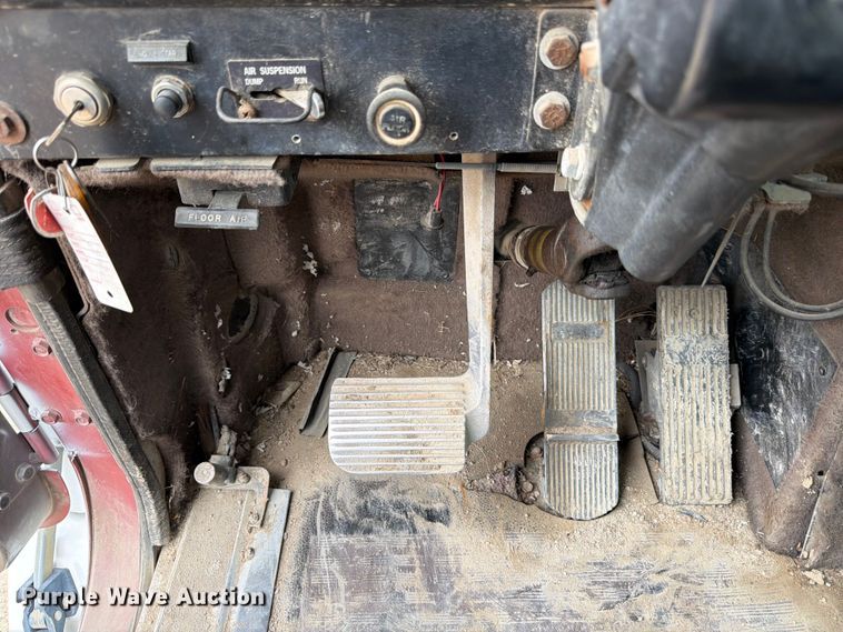 image for item ED5215 1993 International 9200 water truck