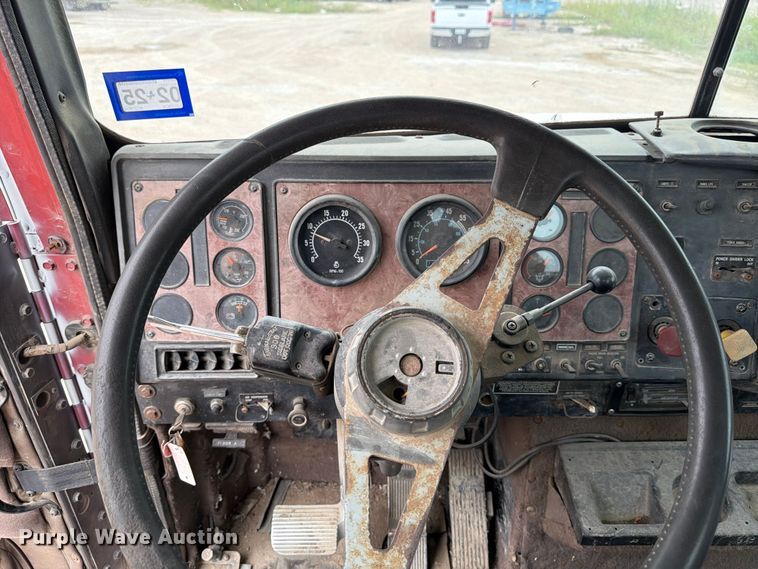 image for item ED5215 1993 International 9200 water truck