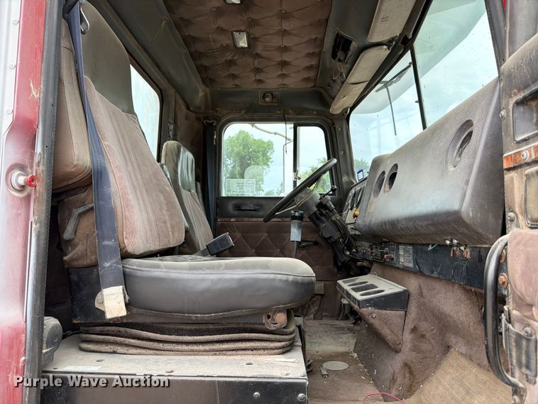 image for item ED5215 1993 International 9200 water truck