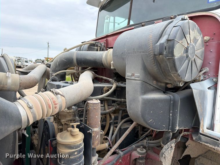 image for item ED5215 1993 International 9200 water truck