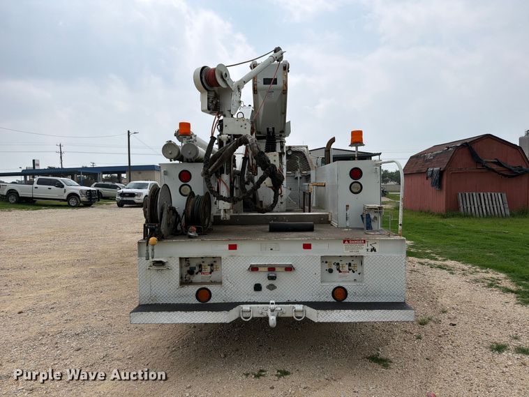 image for item ED5224 2011 Ford F750 bucket truck
