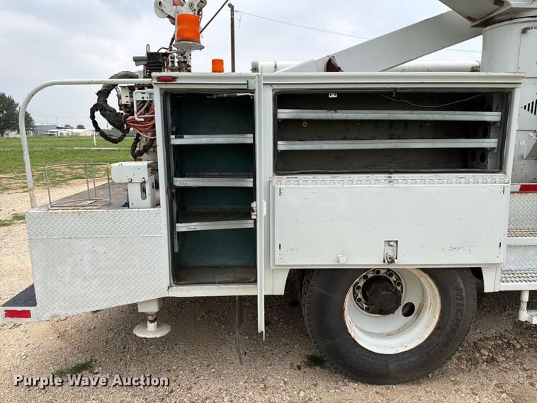image for item ED5224 2011 Ford F750 bucket truck