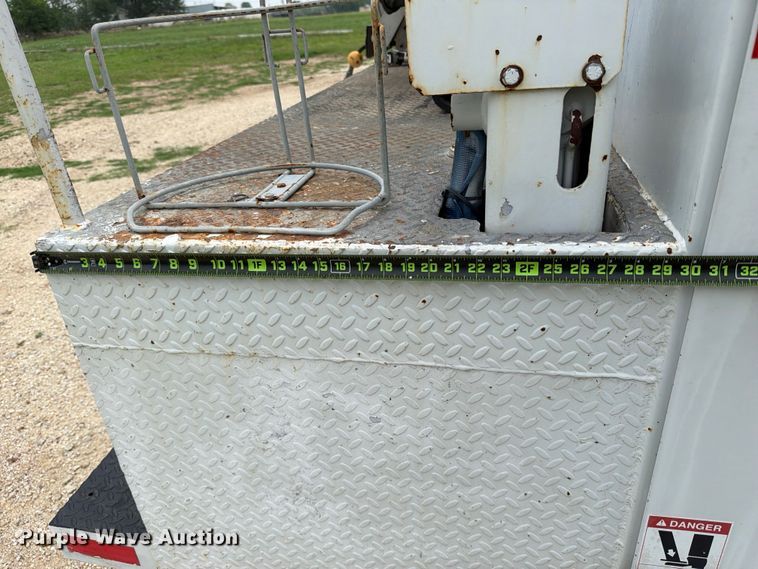 image for item ED5224 2011 Ford F750 bucket truck