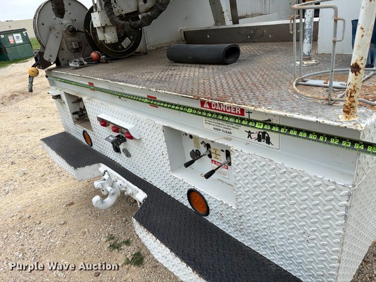 image for item ED5224 2011 Ford F750 bucket truck