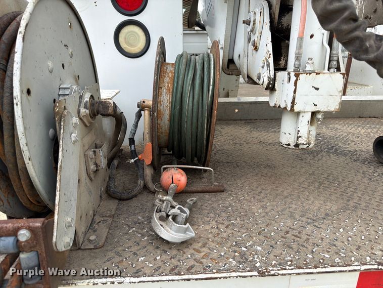 image for item ED5224 2011 Ford F750 bucket truck