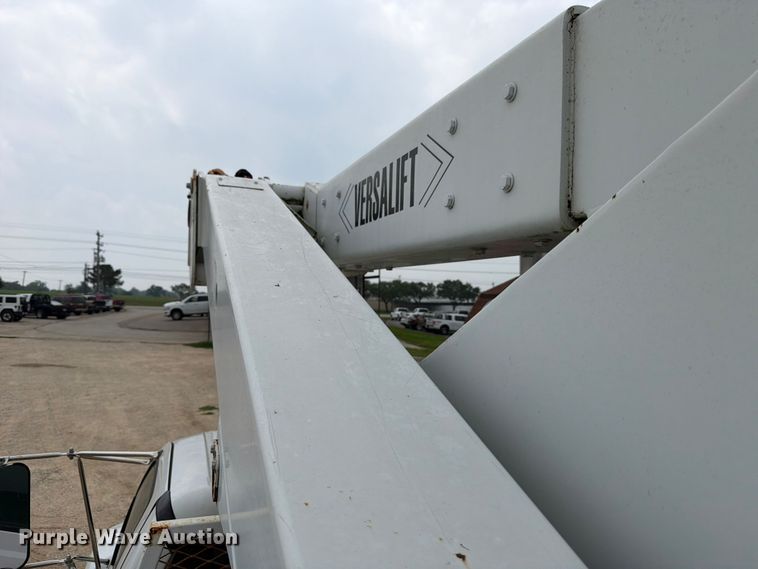 image for item ED5224 2011 Ford F750 bucket truck