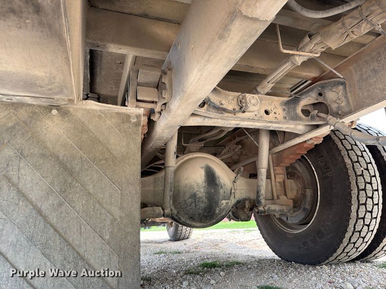 image for item ED5224 2011 Ford F750 bucket truck