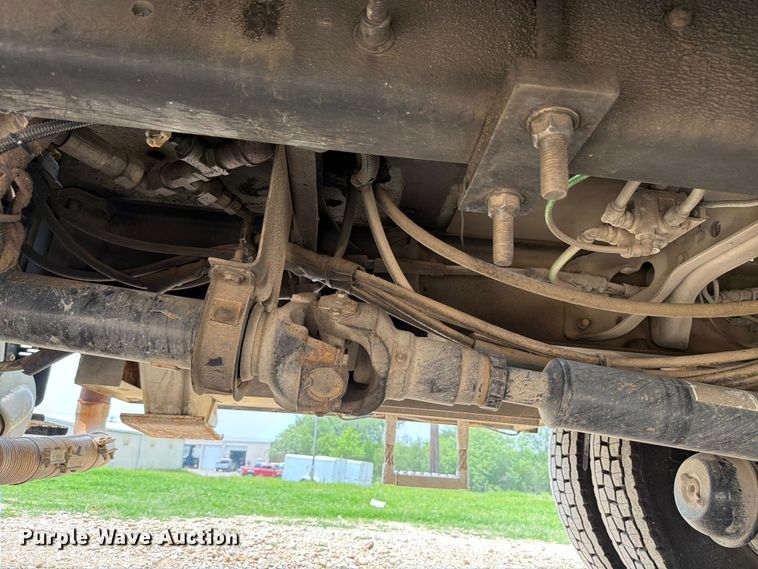 image for item ED5224 2011 Ford F750 bucket truck