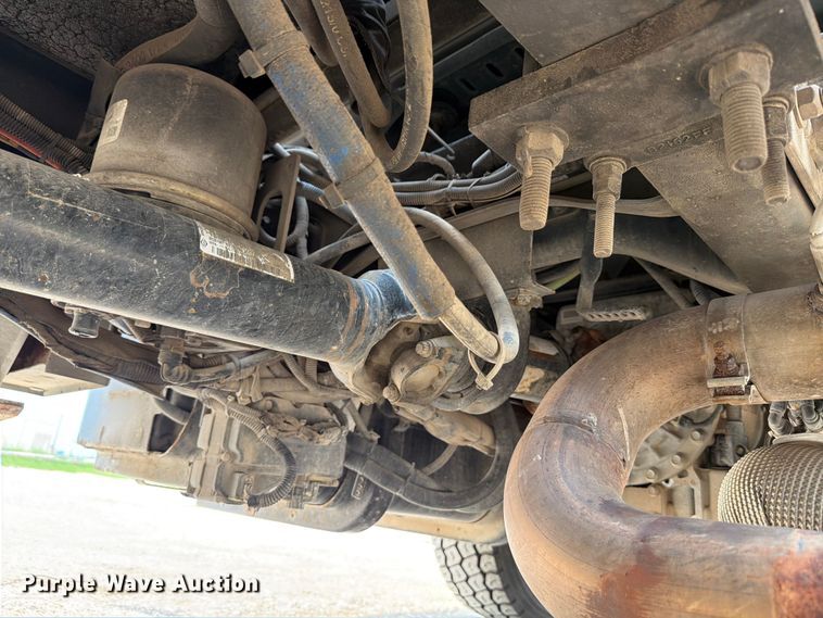 image for item ED5224 2011 Ford F750 bucket truck