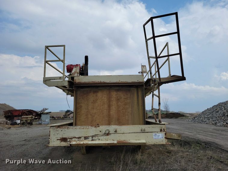 image for item EE0955 Masaba screening plant