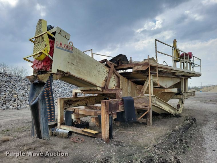 image for item EE0955 Masaba screening plant