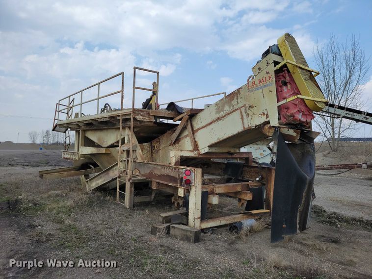 image for item EE0955 Masaba screening plant