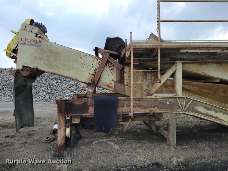 image for item EE0955 Masaba screening plant