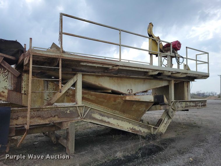 image for item EE0955 Masaba screening plant