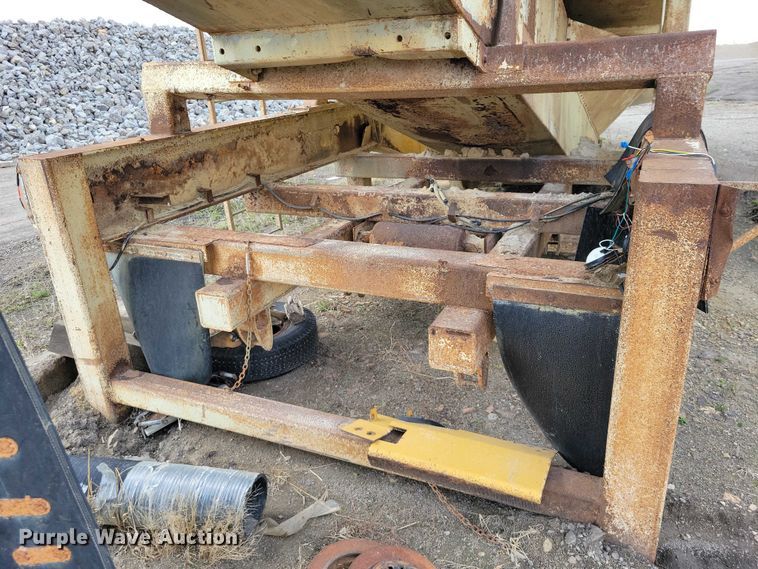 image for item EE0955 Masaba screening plant