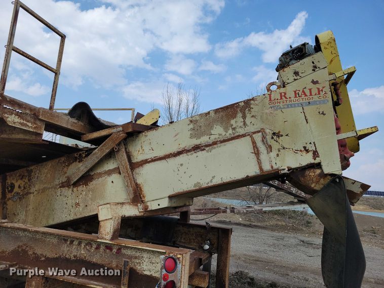 image for item EE0955 Masaba screening plant