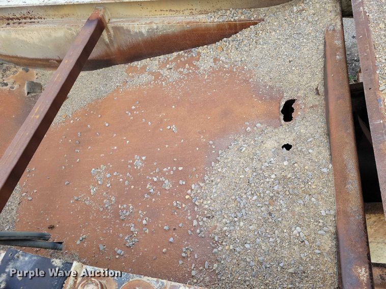 image for item EE0955 Masaba screening plant