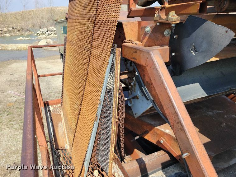 image for item EE0956 Svedala screening plant