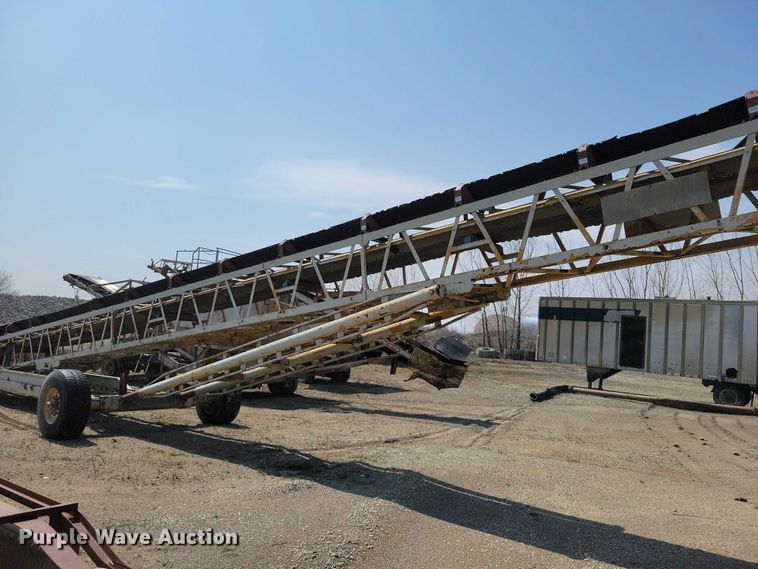 image for item EE0958 Noraberg radial stacking conveyor