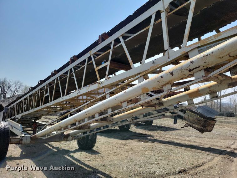 image for item EE0958 Noraberg radial stacking conveyor
