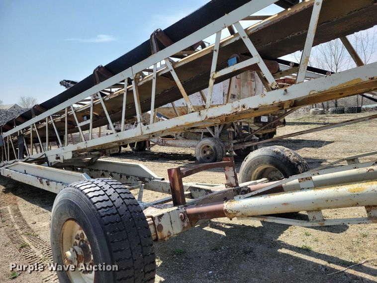 image for item EE0958 Noraberg radial stacking conveyor