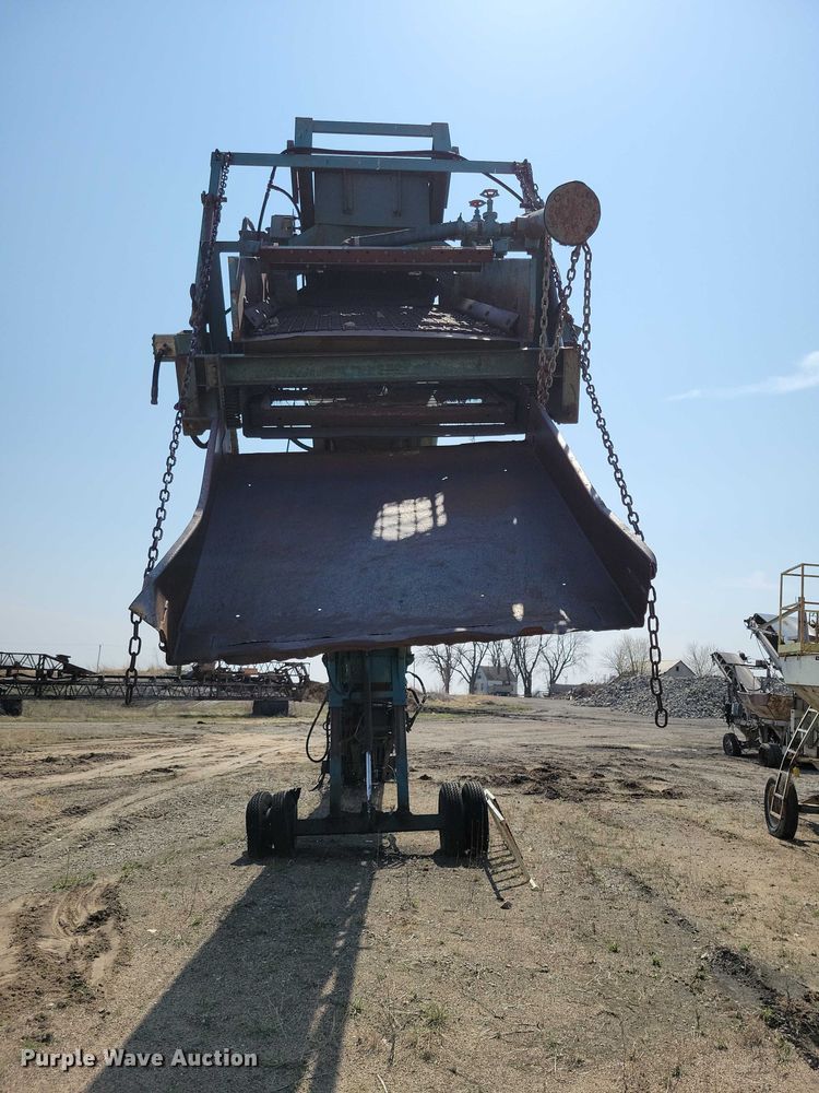 image for item EE0960 Powerscreen screening plant