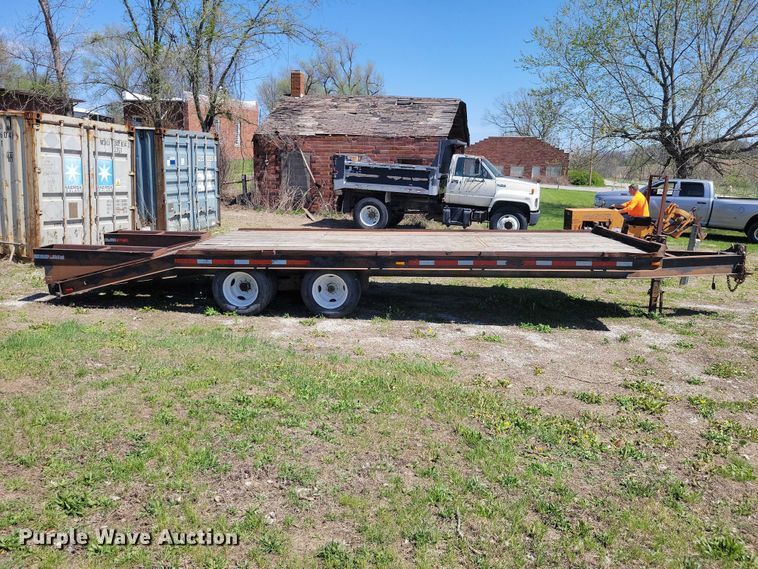 image for item EE0964 1985 Trail King equipment trailer