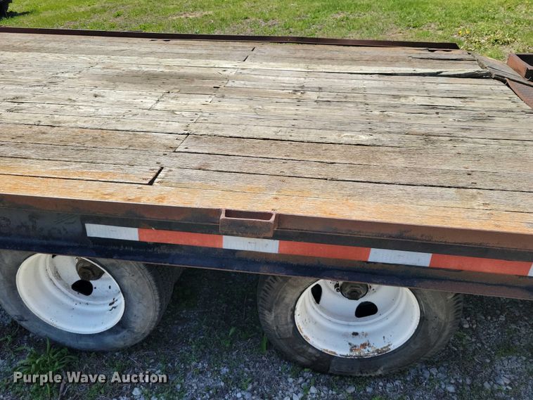 image for item EE0964 1985 Trail King equipment trailer