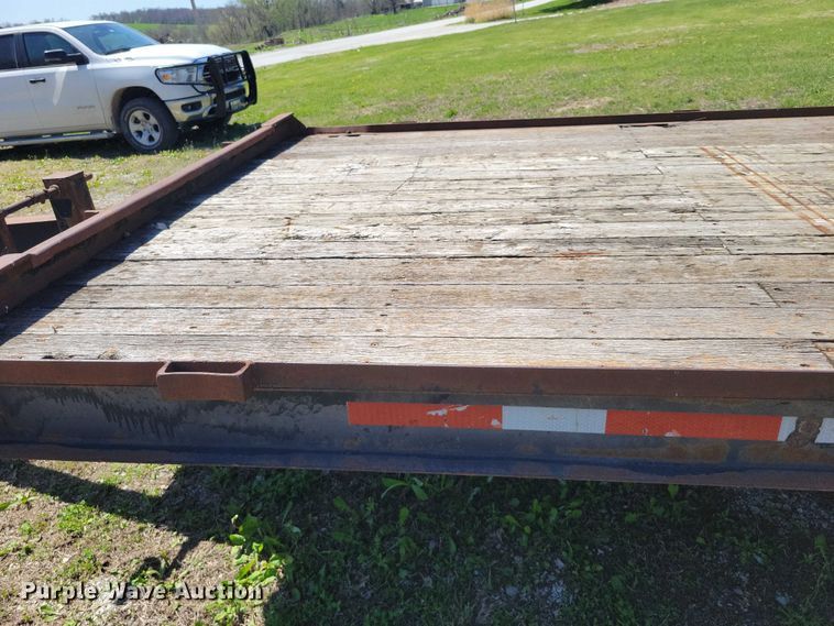 image for item EE0964 1985 Trail King equipment trailer