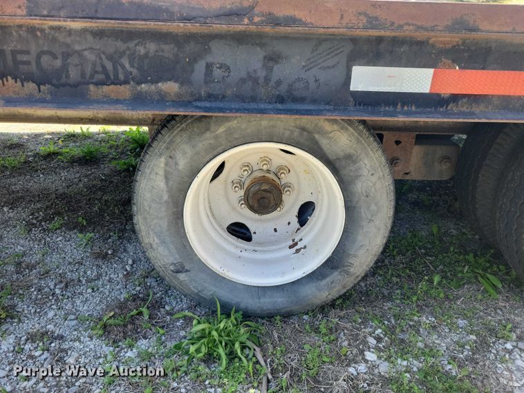 image for item EE0964 1985 Trail King equipment trailer