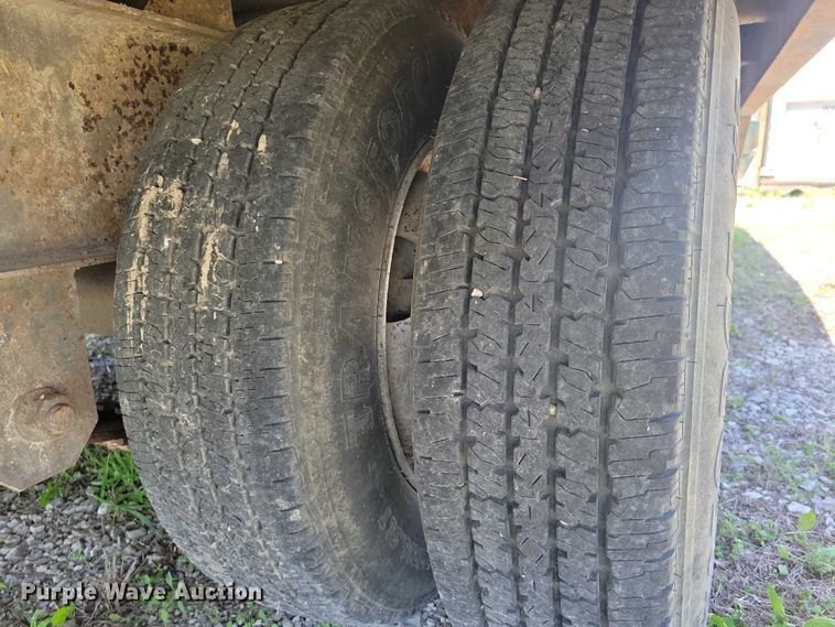 image for item EE0964 1985 Trail King equipment trailer