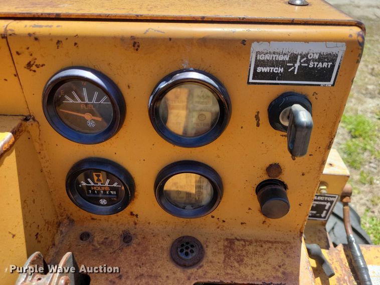 image for item EE0965 1993 Case Maxi Sneaker Series B cable plow