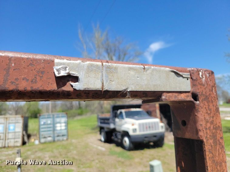 image for item EE0965 1993 Case Maxi Sneaker Series B cable plow