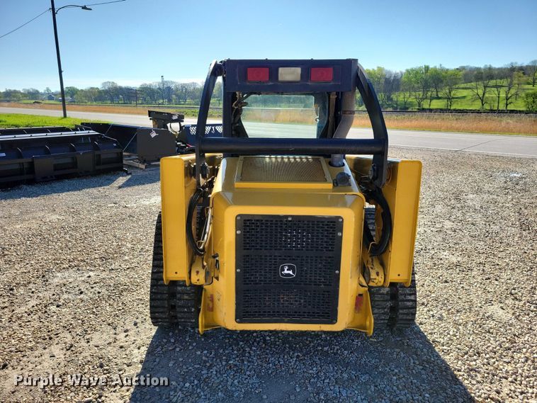 image for item EE0969 2006 John Deere CT322 tracked skid steer loader