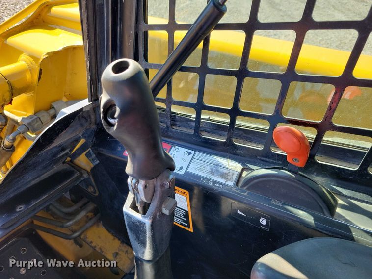 image for item EE0969 2006 John Deere CT322 tracked skid steer loader